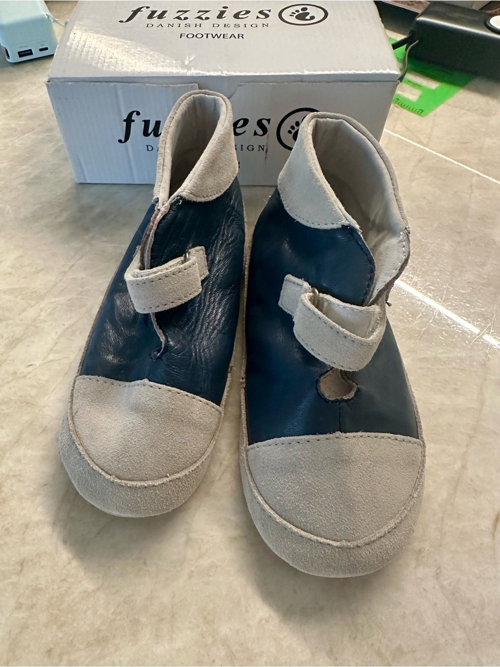 Fuzzies Danish Design Navy and Beige Kids Walker Shoes Size 30 (US 12). NWT